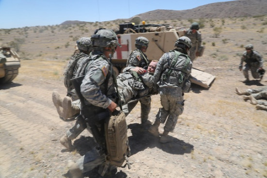 Niet-gevaccineerde Amerikaanse soldaten langzaam het leger uit geforceerd